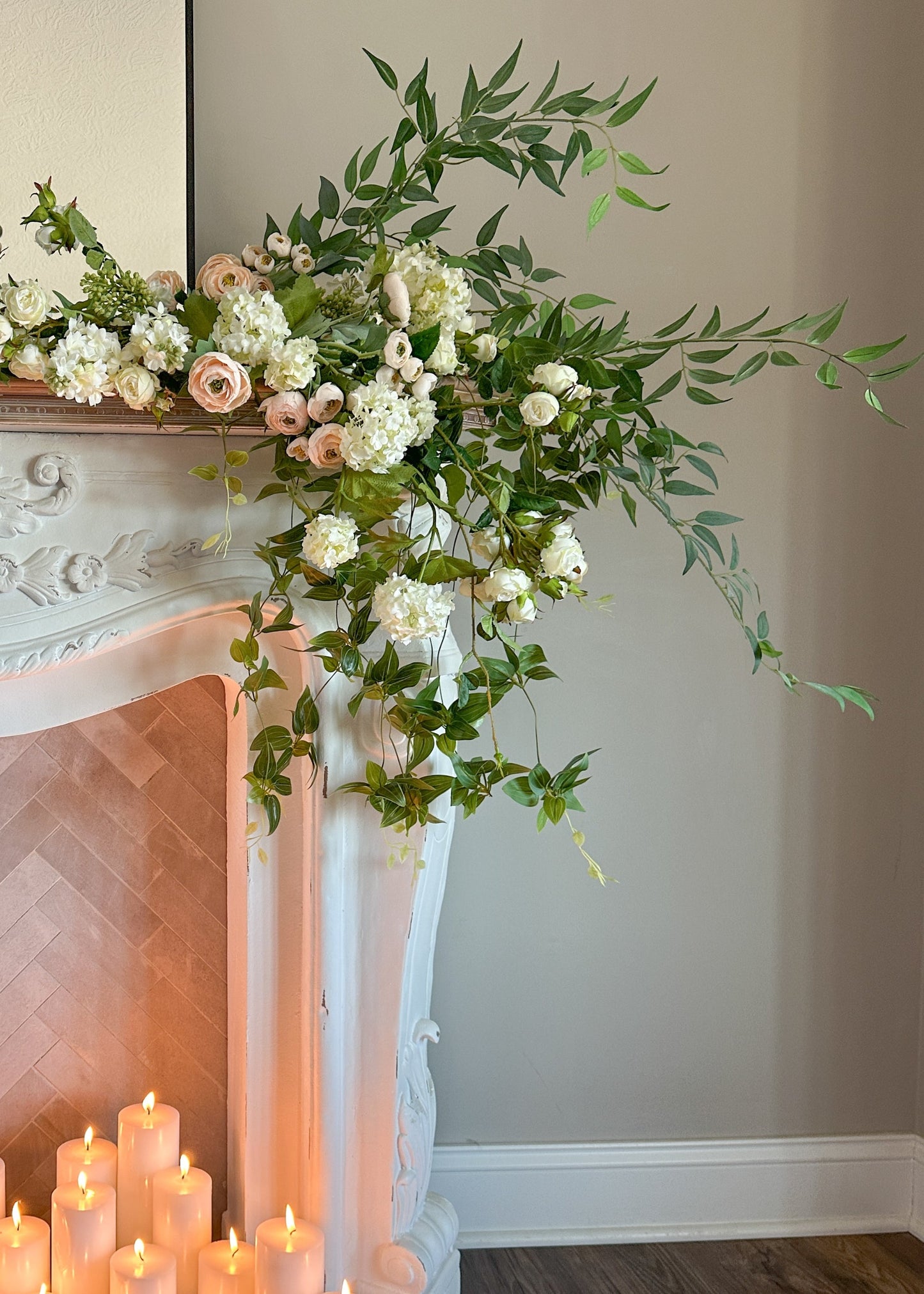 Fake Flowers Lilacs in Cream - 25"