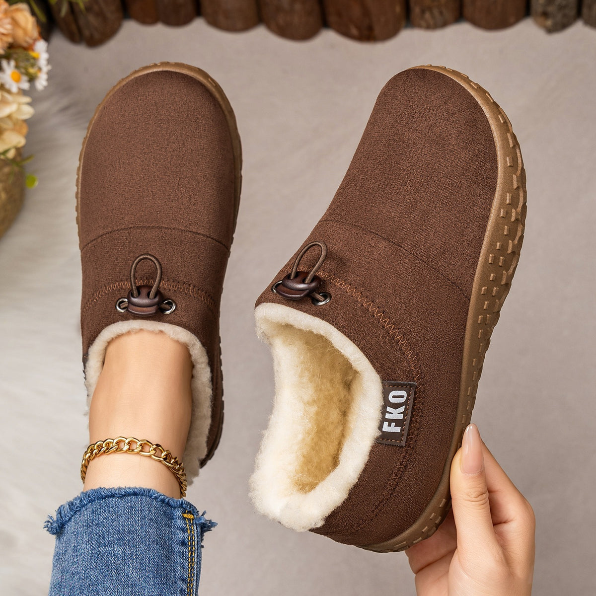 😍Last Day 50% OFF🔥Women’s Warm Plush-Lined Mules – Warm, Comfortable & Non-Slip Winter Shoes