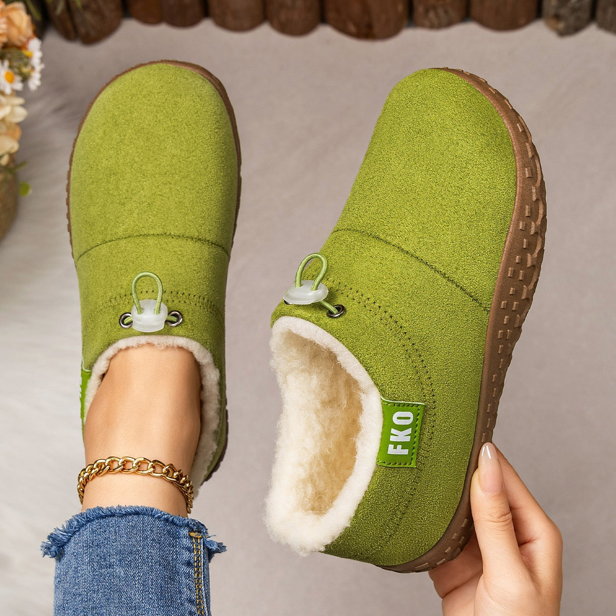😍Last Day 50% OFF🔥Women’s Warm Plush-Lined Mules – Warm, Comfortable & Non-Slip Winter Shoes