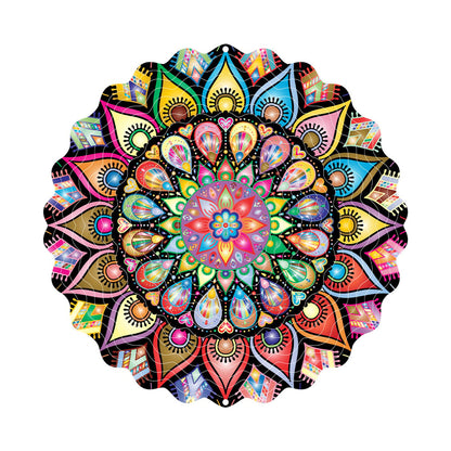 Hanging wind spinners for indoor and outdoor use